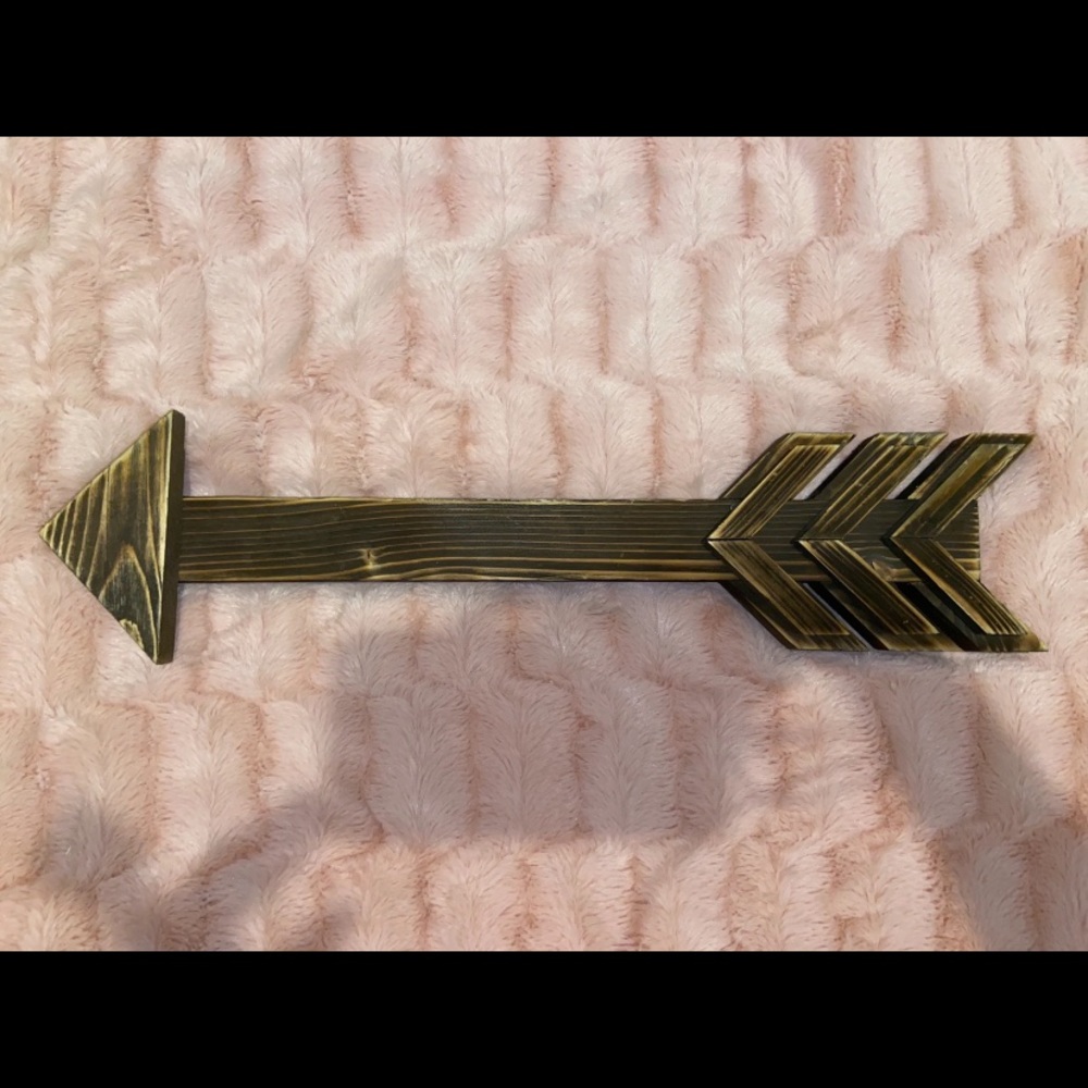 Arrow wall decor wooden